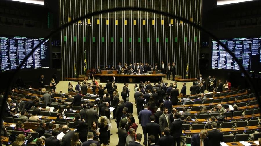 Congresso manteve o veto do presidente Bolsonaro, que tira poder do relator do Orçamento definir a destinação de R$ 30,1 bilhões em emendas - Fabio Pozzeboni 