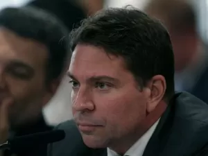 Ramagem orientou Bolsonaro a atacar urnas eletrônicas, revela PF