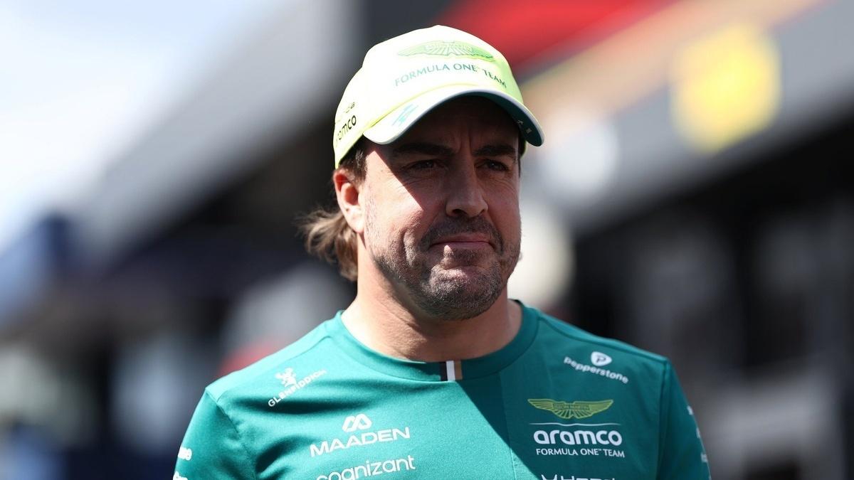 Peça-chave no mercado de pilotos, Alonso fala sobre futuro na F1: "Tenho contrato, não vou sair"
