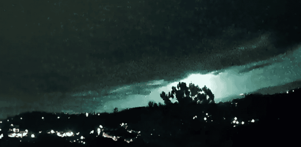 Vídeo: Meteoro de grande magnitude ilumina céu do sul do Brasil