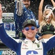 NASCAR Cup: Ty Gibbs segura Bell no fim e vence em Iowa