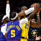 LeBron James desabafa à beira da eliminação dos playoffs: "Lakers precisa..."
