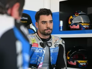 MotoGP: Oliveira fratura o punho em acidente no TL1 e está fora dos GPs da Indonésia e do Japão