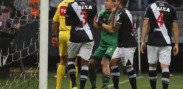 Cuca defende Jô e diz: 'Nossa sociedade não está preparada para isso'