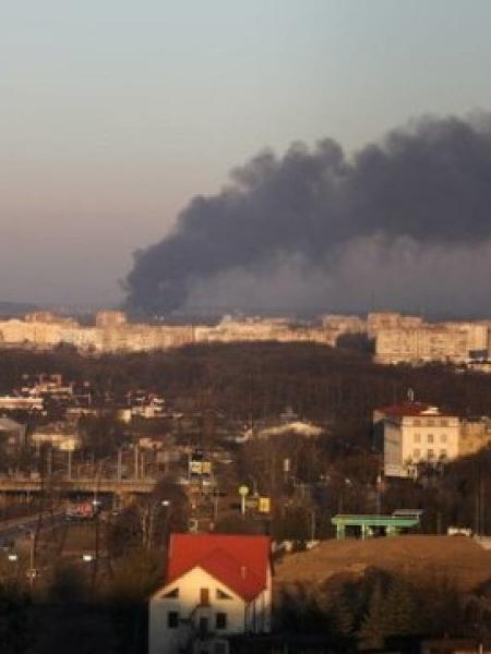 Imagem mostra bombardeio russo em Lviv  - Reprodução/O Antagonista 