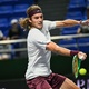 Tsitsipas anota 400&ordf; vit&oacute;ria e derruba o &uacute;ltimo italiano em Xangai