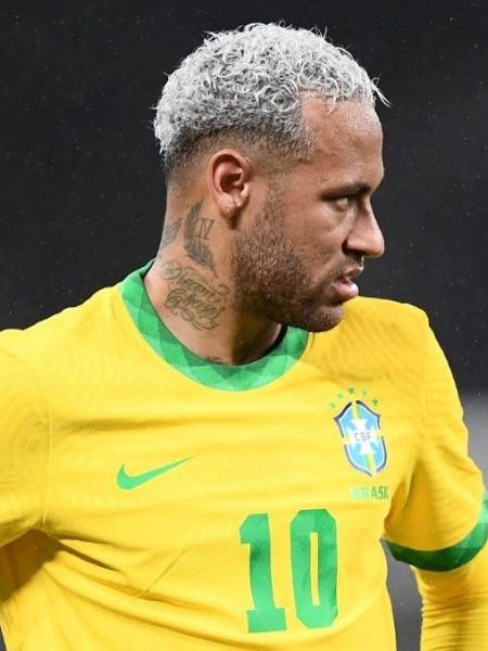 Neymar deixou o top 10 da Chuteira de Ouro na última parcial pré-Copa - CHARLY TRIBALLEAU / AFP                            