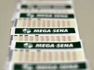 Mega-Sena pode pagar até R$ 50 milhões no sorteio desta quinta-feira (12)