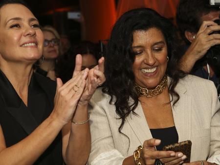 Adriana Esteves e Regina Casé, de Amor de Mãe (Divulgação/Globo)