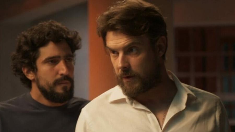 Tertulinho (Renato Góes) e Zé Paulino (Sergio Guizé) de Mar do Sertão - Reprodução - TV Globo 