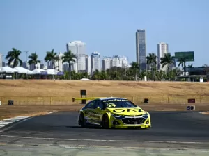 Stock Car: Terceiro colocado, Serra celebra fim de semana 'na meta' em Goiânia