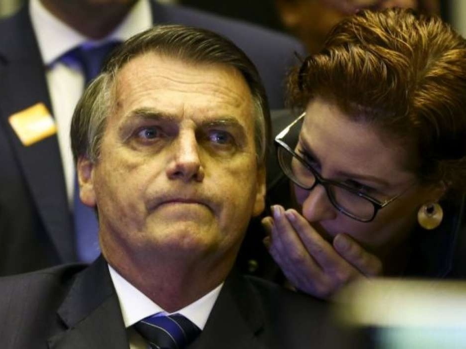 Bolsonaro volta com agenda de costumes para recuperar evangélicos