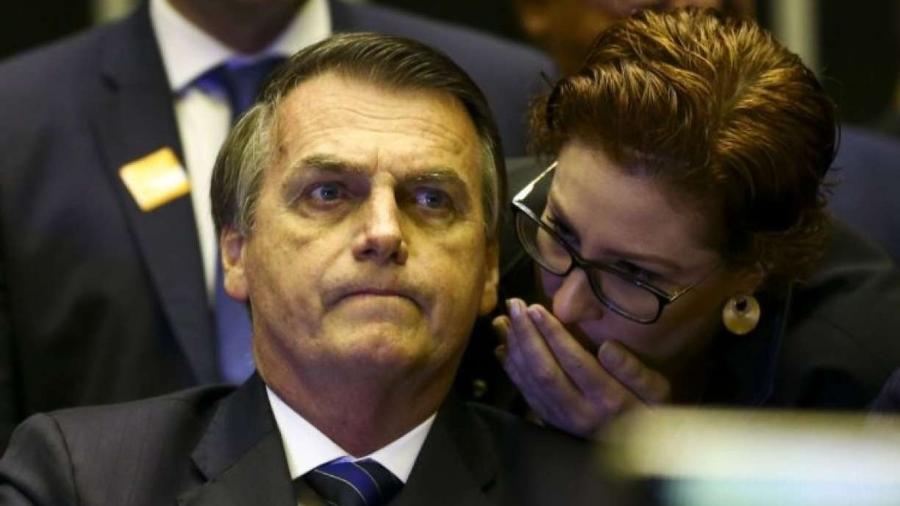 O presidente Jair Bolsonaro (PL) e a deputada Carla Zambelli (PSL-SP)                              - Marcelo Camargo?Agência Brasil                            