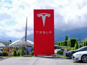 Tesla faz seu quinto recall de veículos no ano; veja os motivos