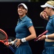 Stefani e Dabrowski vencem em 50 minutos na estreia do SP Open