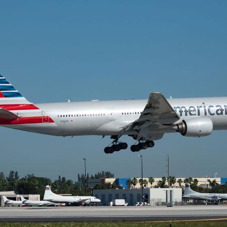 Boeing 777-200 da American em Miami