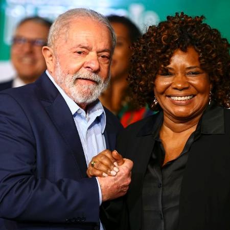 Lula (PT) e a ministra da Cultura, Margareth Menezes: mais mulheres negras em cargos altos da administração pública - Marcelo Camargo/Agência Brasil