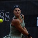 Carol completa grande semana na Argentina com 3&ordm; trof&eacute;u do ano