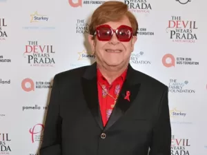 Elton John revela ter perdido a visão e aponta como aconteceu