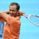 Medvedev lamenta derrota dolorosa e tira li&ccedil;&otilde;es para Roma e Roland Garros