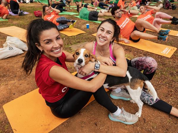 Aulão de yoga reúne mais de 100 pessoas no Parque do Ibirapuera - Lance!