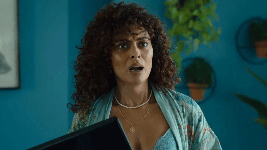 Liana (Juliana Paes) em 'Pedaço de Mim'