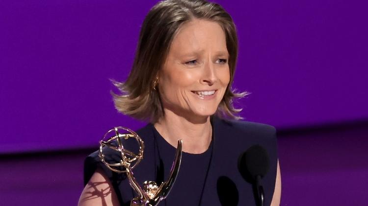 No Emmy 2024, Jodie Foster ganha prêmio de melhor atriz em minissérie ou filme para a TV, por 'True Detective: Terra Noturna'