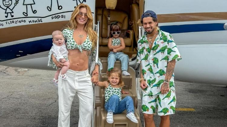 Virginia Fonseca ao lado do ex-marido, Zé Felipe, e dos três filhos Virginia Fonseca ao lado do ex-marido, Zé Felipe, e dos três filhos