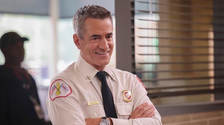 Dermot Mulroney na 13ª temporada de "Chicago Fire" Dermot Mulroney na 13ª temporada de "Chicago Fire"