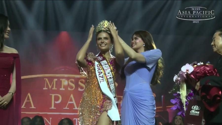 A Miss Brasil Isabela Fernandes ganhou o Miss Asia Pacific International 2025, nas Filipinas