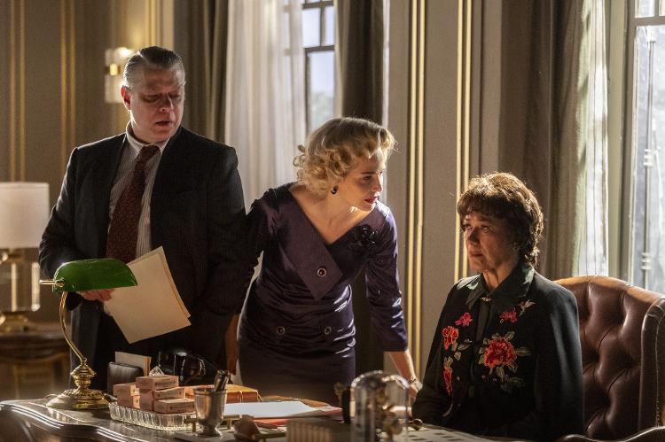 Juliano (Fábio Assunção), Zélia (Letícia Colin) e Maristela (Lilia Cabral) em 'Garota do Momento' Juliano (Fábio Assunção), Zélia (Letícia Colin) e Maristela (Lilia Cabral) em 'Garota do Momento'
