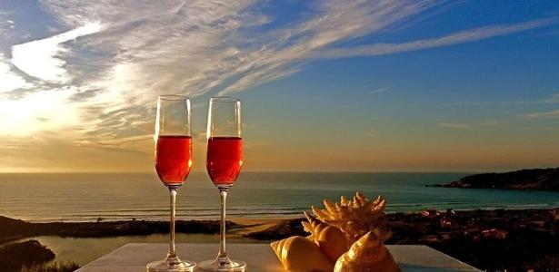 Dicas de vinhos refrescantes para levar à praia