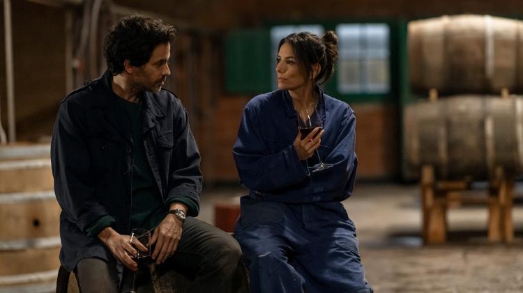 Santiago Cabrera e Eva Longoria garantem a dose de comédia romântica de "Terra de Mulheres"