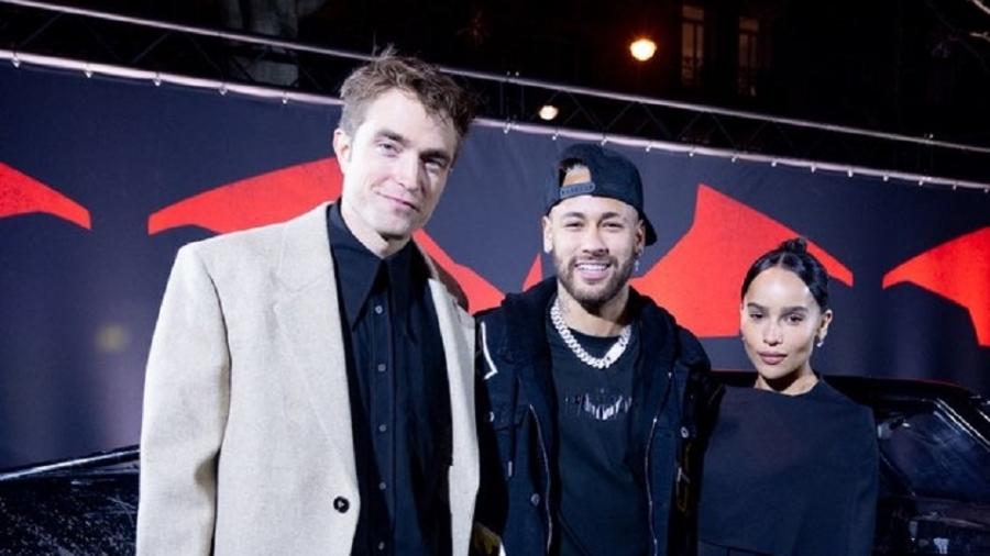 Robert Pattinson, Neymar e Zoë Kravitz em pré-estreia de "Batman" na França - Reprodução/Twitter