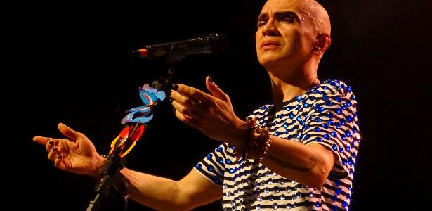 Edson Cordeiro canta Carmen Miranda e Outros Bambas