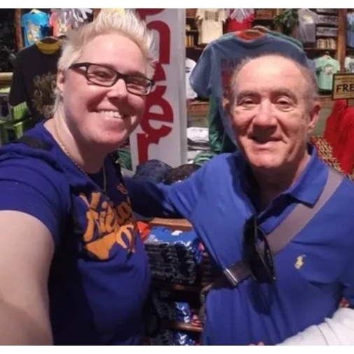 Filha lésbica 'ignorada' por Renato Aragão é Uber e pediu dinheiro