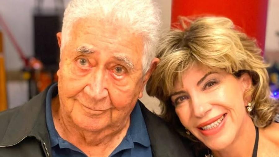 Silvia Poppovic lamenta morte do pai, o sociólogo Pedro Paulo Poppovic Silvia Poppovic lamenta morte do pai, o sociólogo Pedro Paulo Poppovic