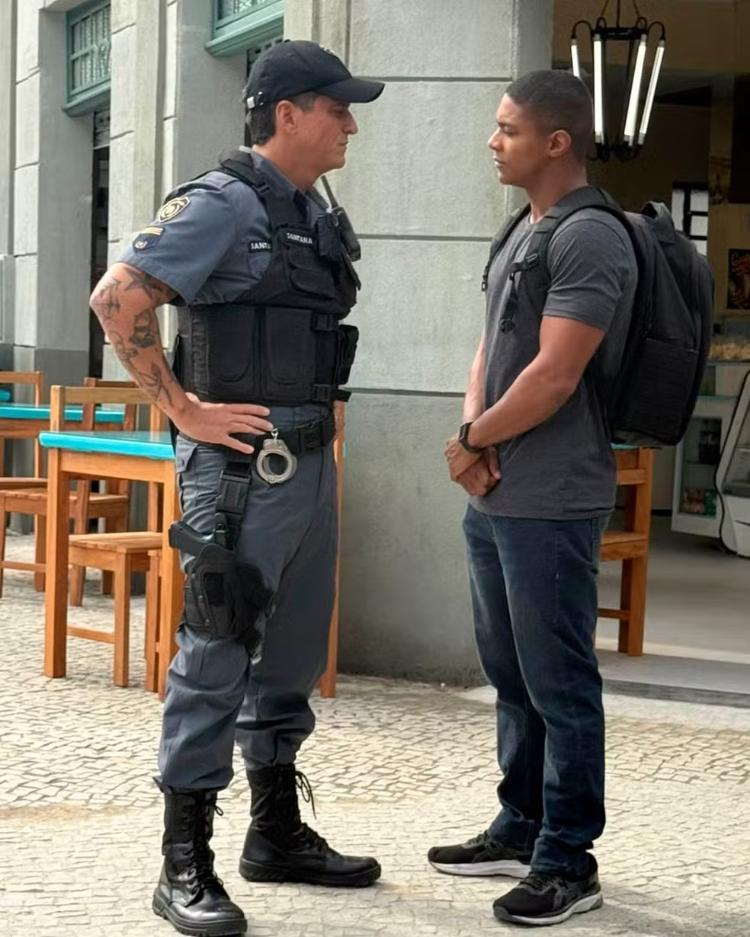 Jonathan Nogueira e Humberto Morais em 'Dona de Mim' Jonathan Nogueira e Humberto Morais em 'Dona de Mim'