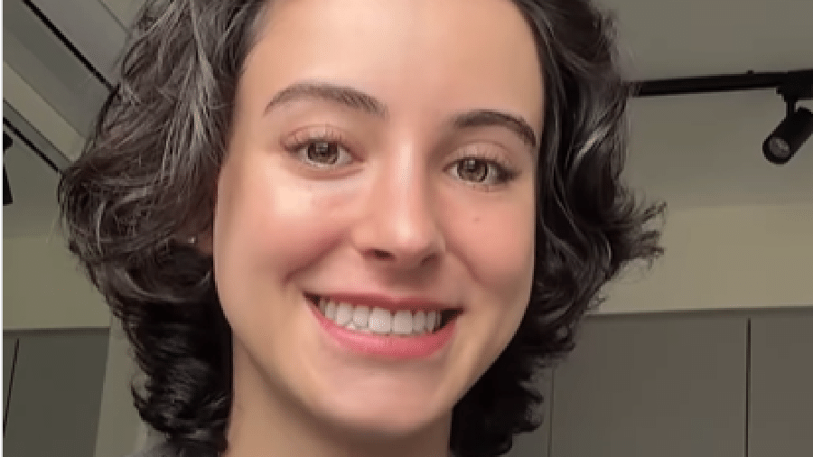 Bella Longuinho conseguiu seu CNI com o nome feminino - Reprodução/Instagram