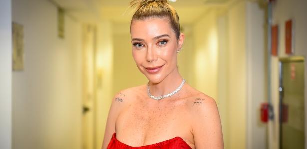 Luiza Possi lança novo projeto "Romântica - Todas as Canções de Amor"