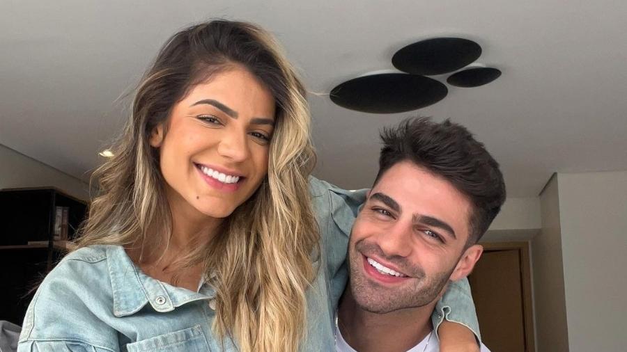 Hariany Almeida e Netto anunciaram no Dia dos Namorados que reataram o namoro - Reprodução/Instagram