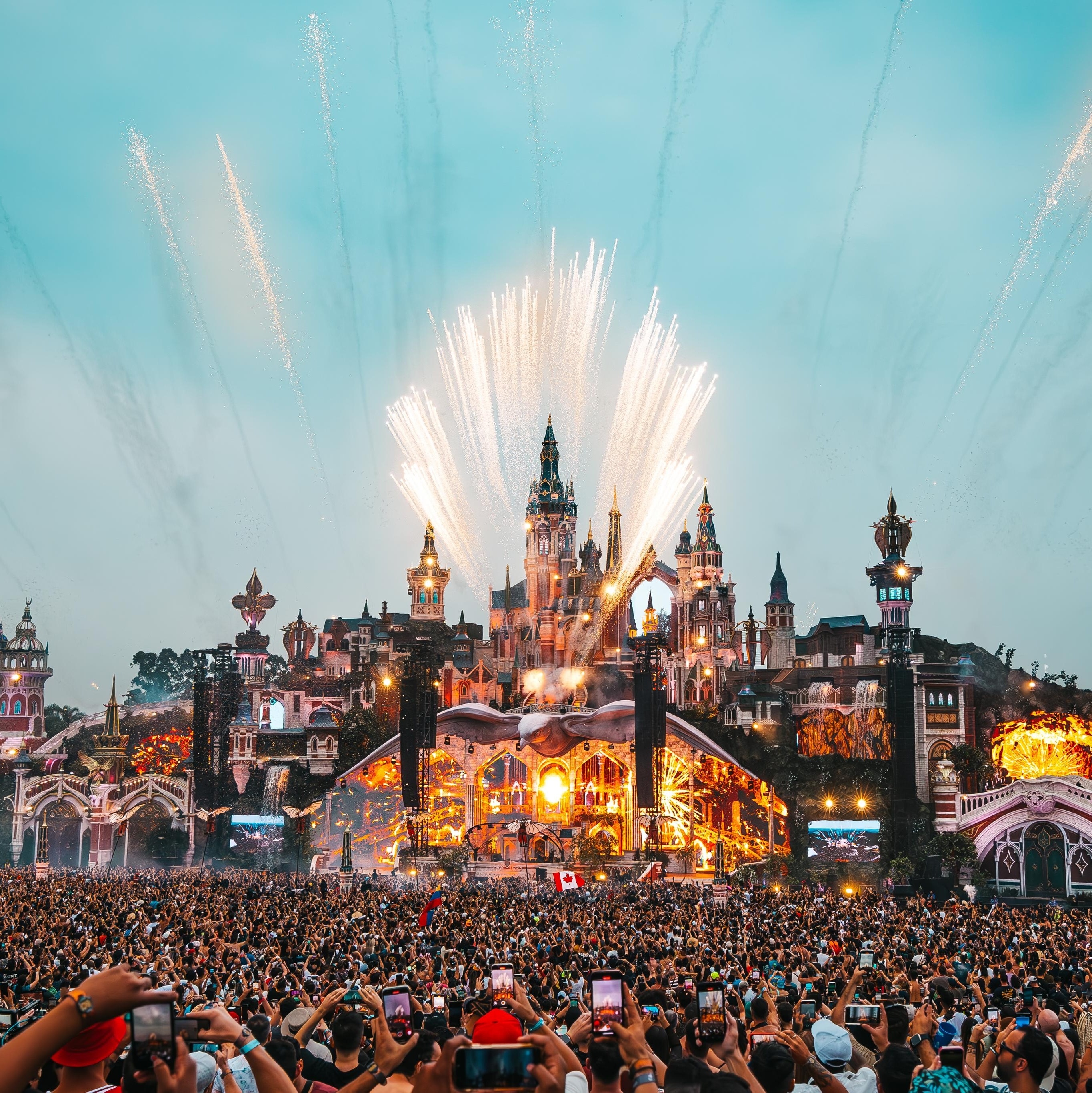 imagem-de-um-dos-cinco-palco-