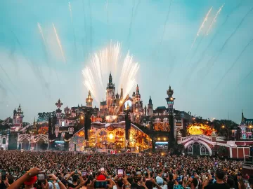 Anna, Bonobo e até Senna brilham na primeira noite de Tomorrowland