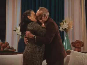 Após beijar no primeiro encontro, Leda faz revelação em 'Família É Tudo'