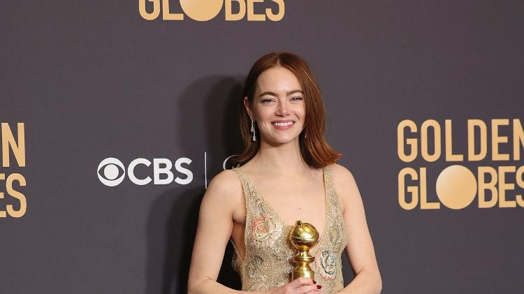 Emma Stone venceu o Globo de Ouro 2024  de Melhor Atriz em Filme Comédia por 'Pobres Criaturas'