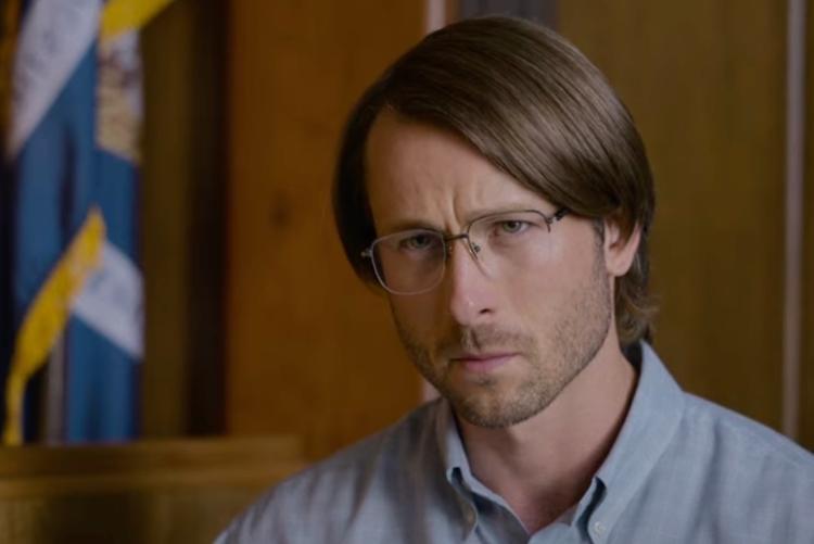 Glen Powell interpreta falso assassino de aluguel em 'Assassino Por Acaso'