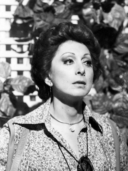 Teca (Aracy Balabanian) em 'Pecado Rasgado'
