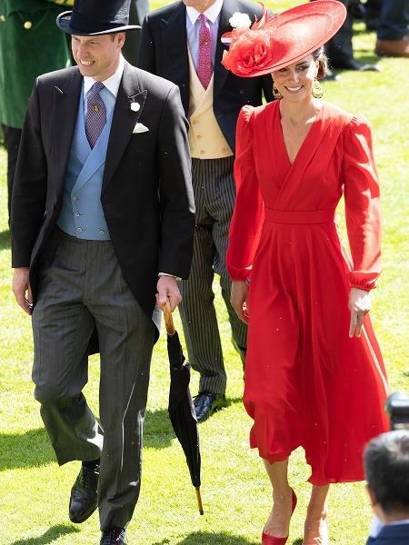 Príncipe William e Kate Middleton estão nervosos com a ideia de assumirem o trono - Reprodução