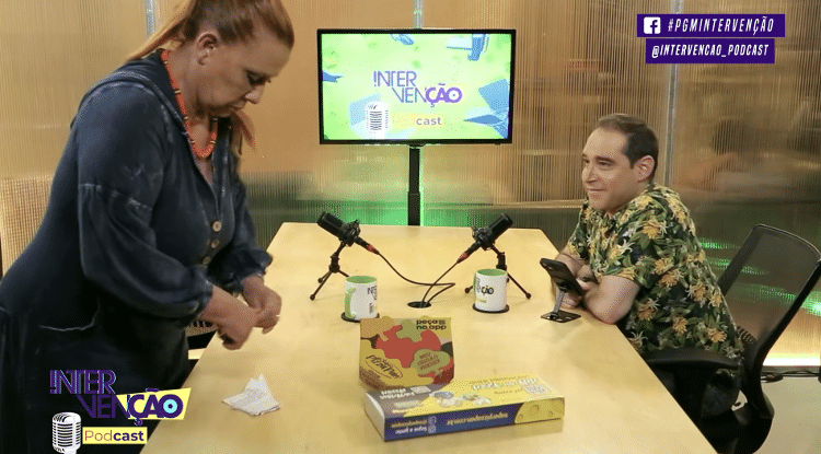 Rita Cadillac abandona podcast e rasga papéis Rita Cadillac abandona podcast e rasga papéis