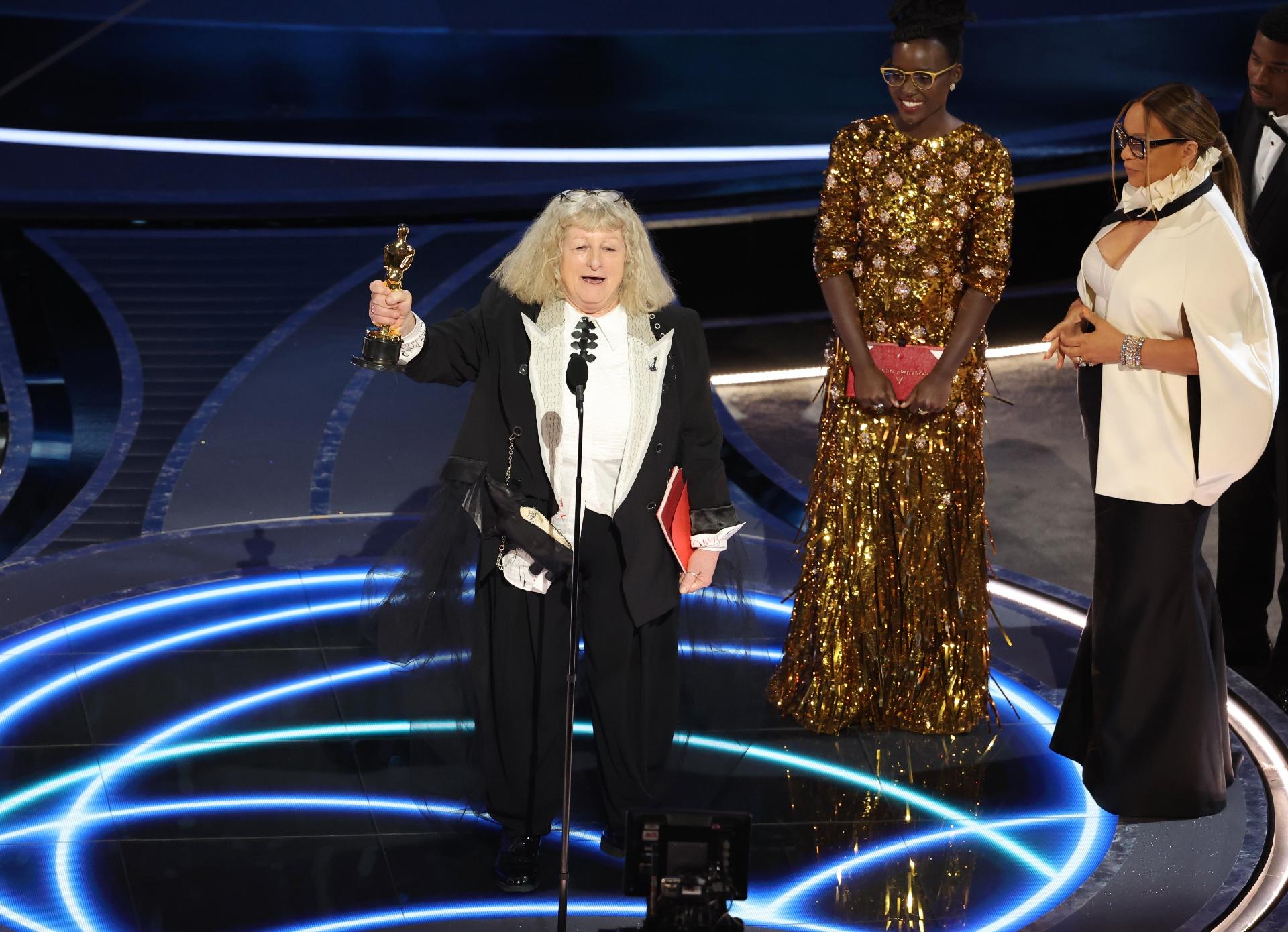 Jenny Beavan ganhou o Oscar por Melhor Figurino em 'Cruella' - Getty Images